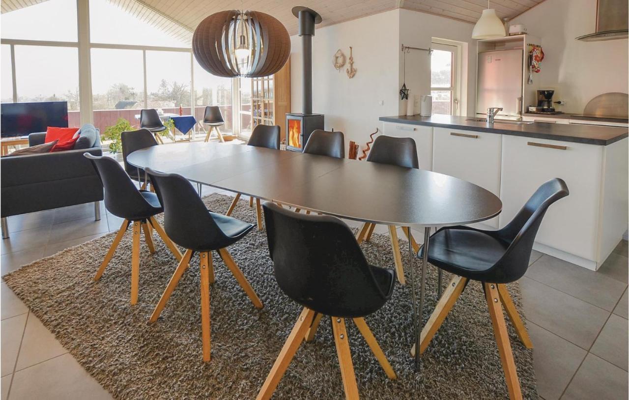 Pet Friendly Home In Augustenborg With Kitchen Asserballeskov エクステリア 写真