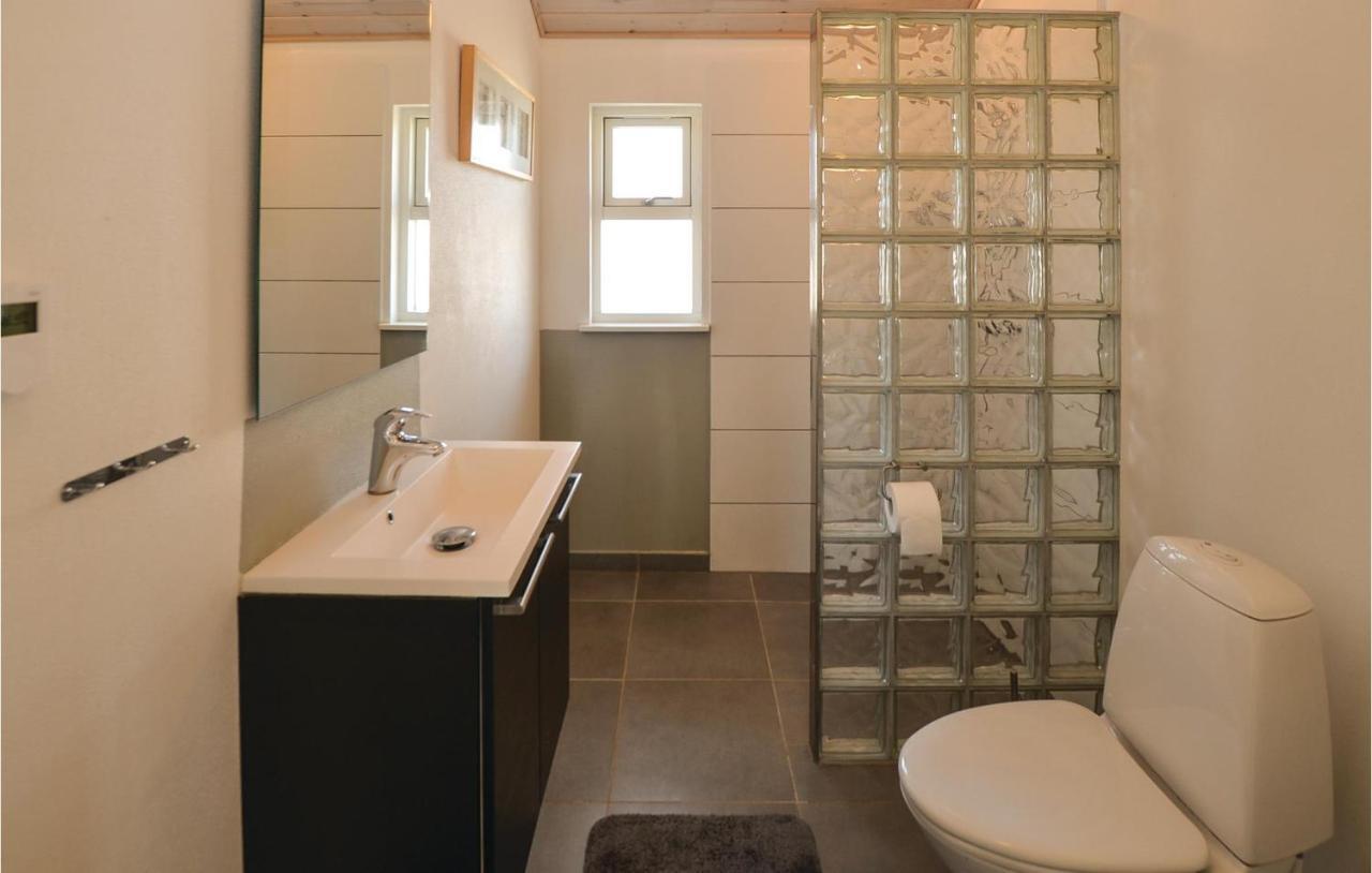 Pet Friendly Home In Augustenborg With Kitchen Asserballeskov エクステリア 写真