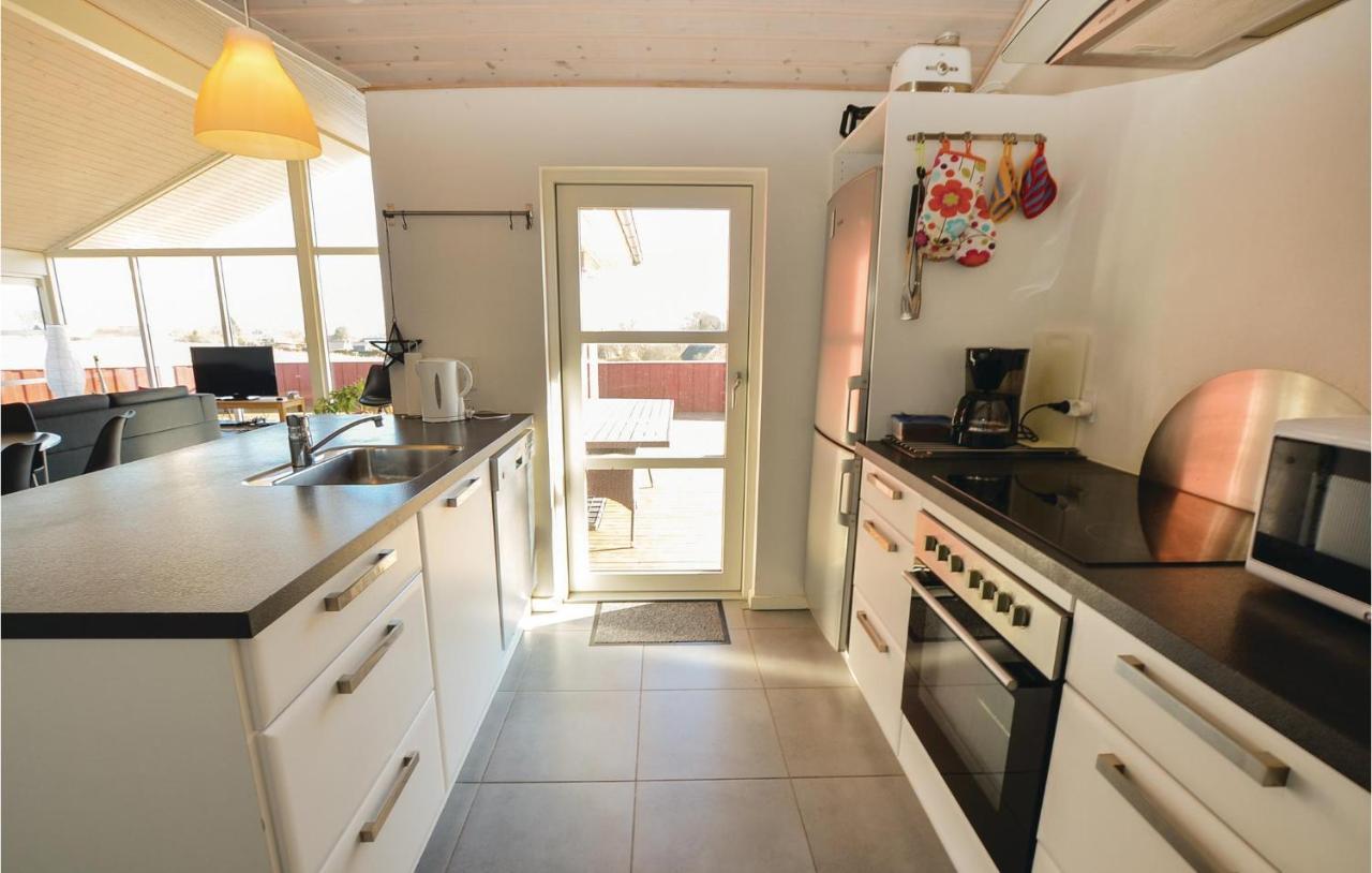 Pet Friendly Home In Augustenborg With Kitchen Asserballeskov エクステリア 写真